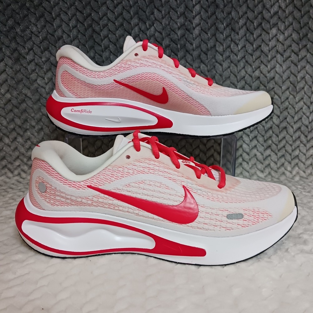Nike Journey Run White Bright Crimson Women's Road Running Sneakers Shoes Sz 9.5